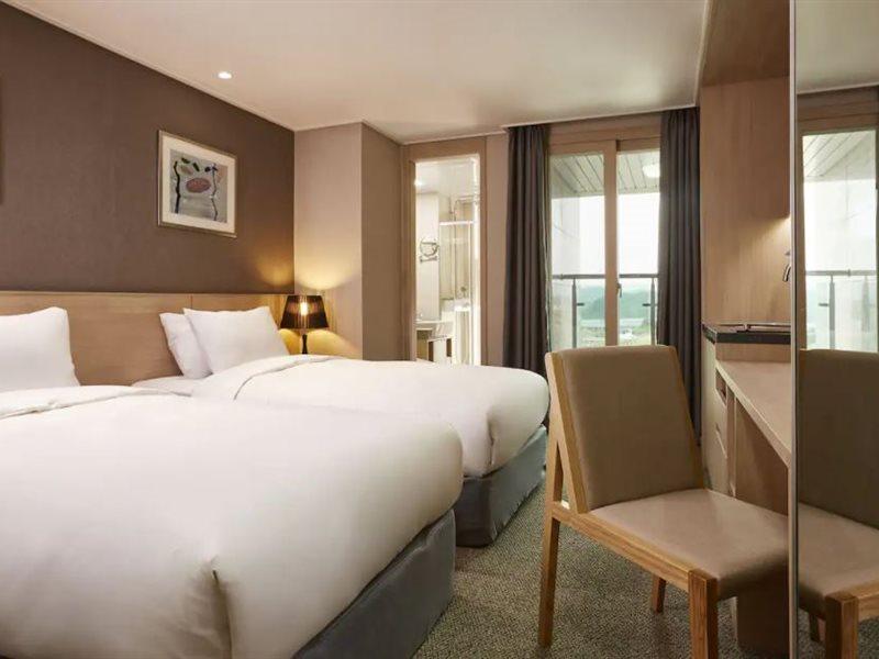 Raonstay In Perla Hotel Jinju Exteriör bild