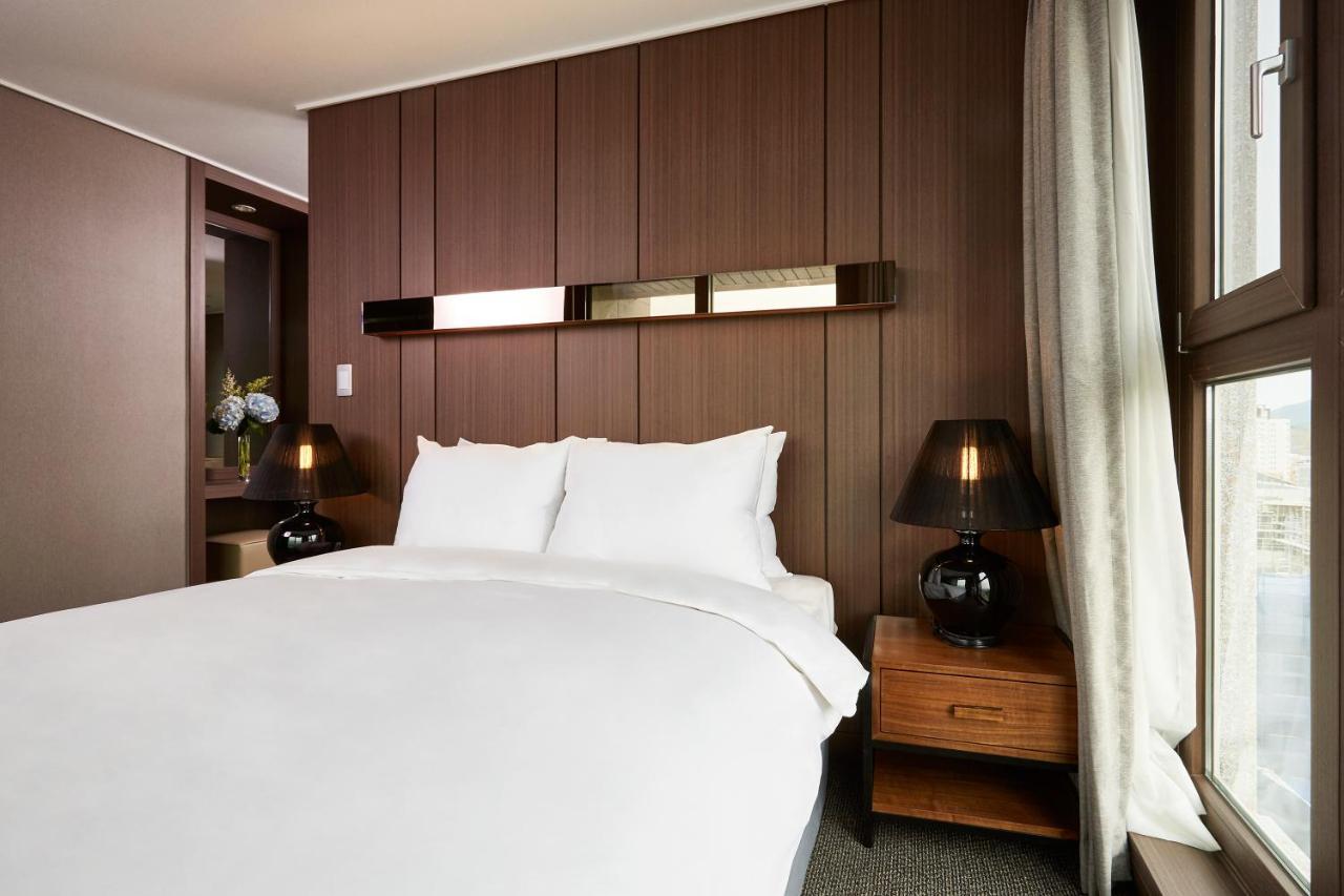 Raonstay In Perla Hotel Jinju Exteriör bild