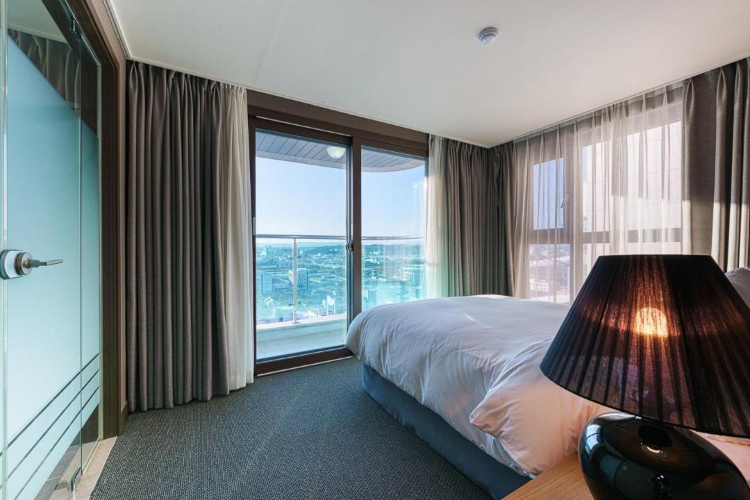 Raonstay In Perla Hotel Jinju Exteriör bild