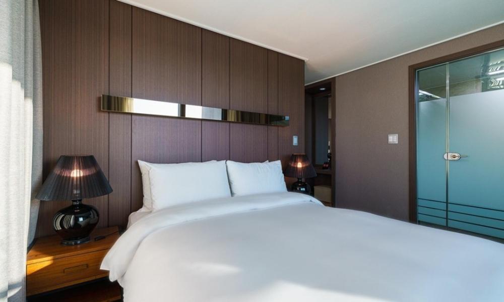 Raonstay In Perla Hotel Jinju Exteriör bild