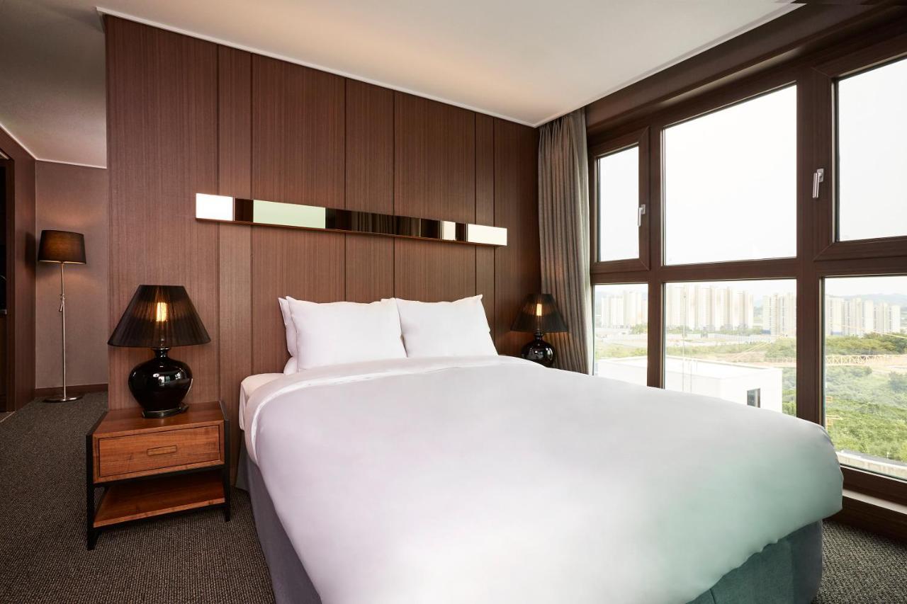 Raonstay In Perla Hotel Jinju Exteriör bild